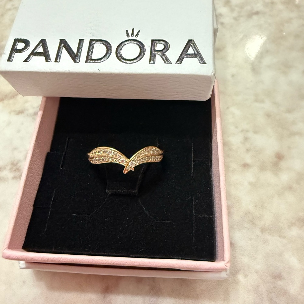 New Pandora Rose Gold Wing Ring with Sparkling Crystals Size 7